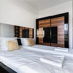  Апартаменты Apartament Platinum Towers - Golden - One Bedroom